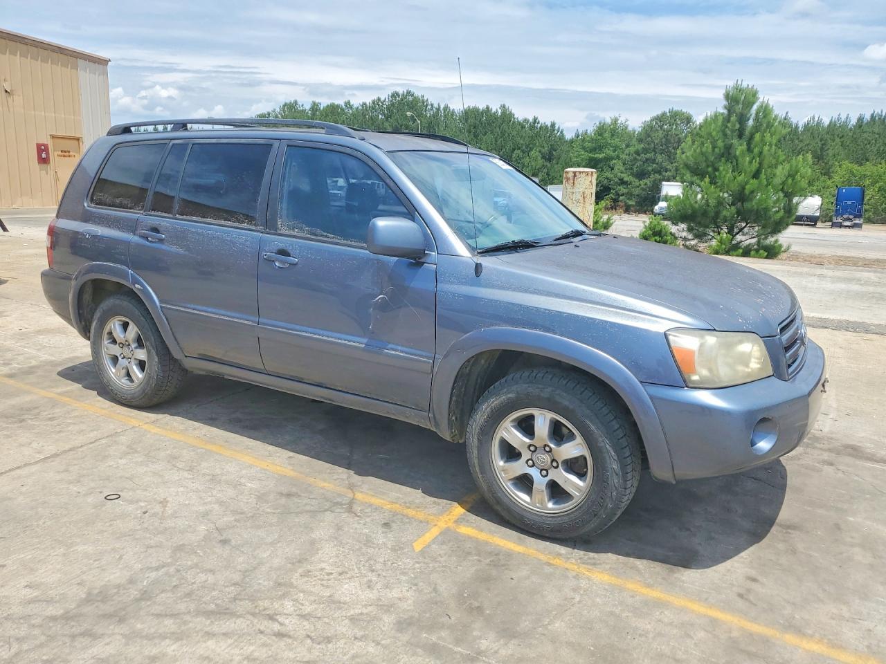 Toyota Highlander Base