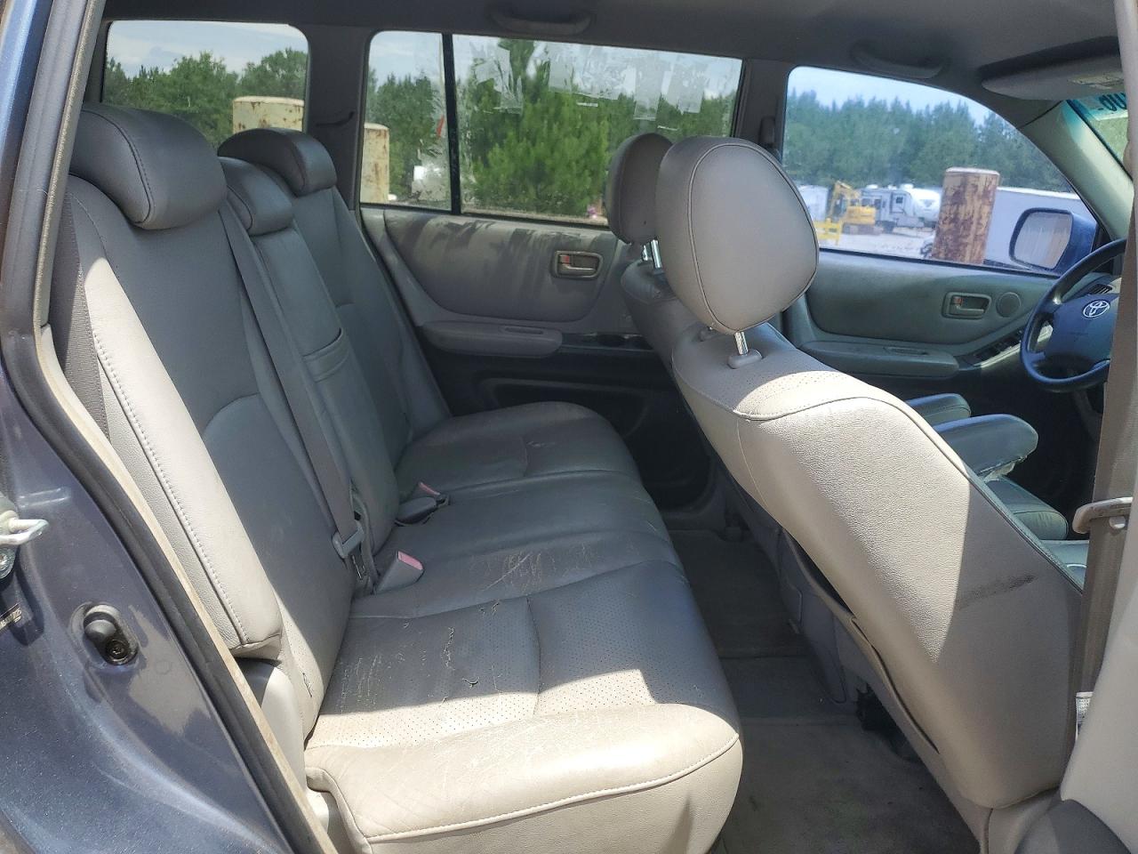 Toyota Highlander Base