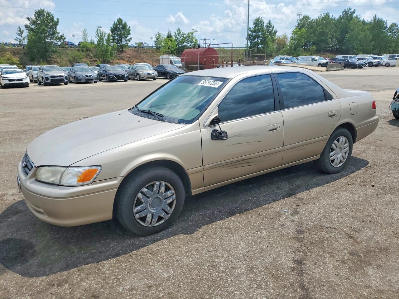 Salvage Toyota Camry Image