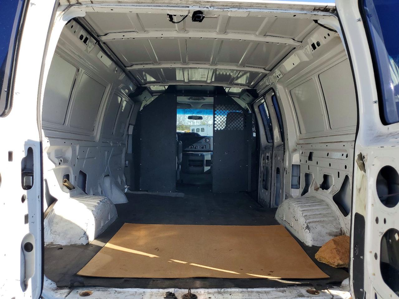 Ford Econoline E250 Van