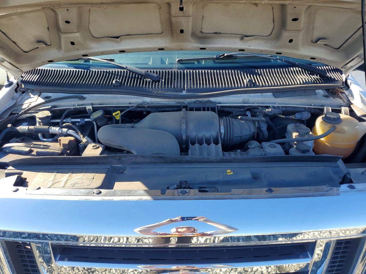 Ford Econoline E250 Van