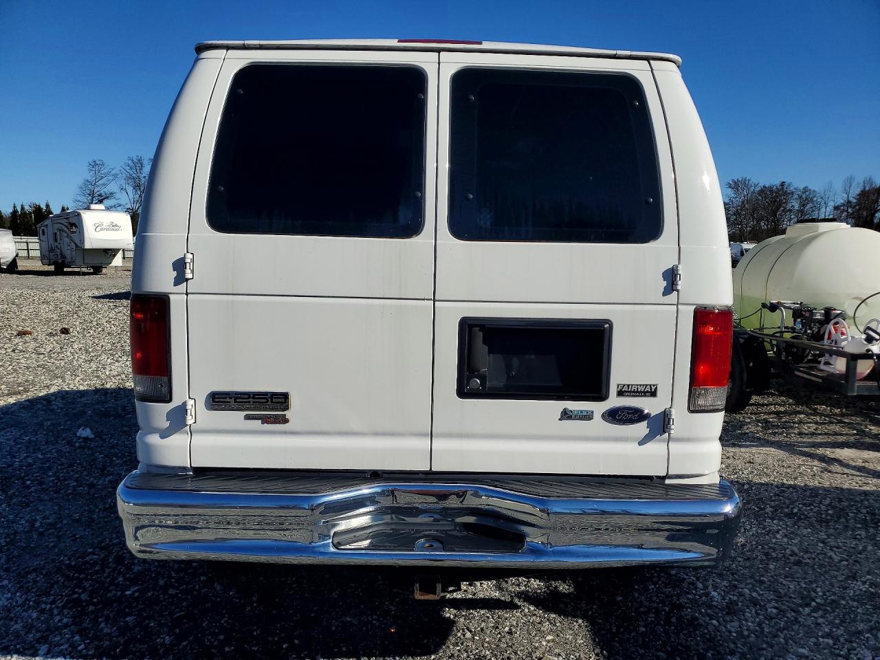 Ford Econoline E250 Van