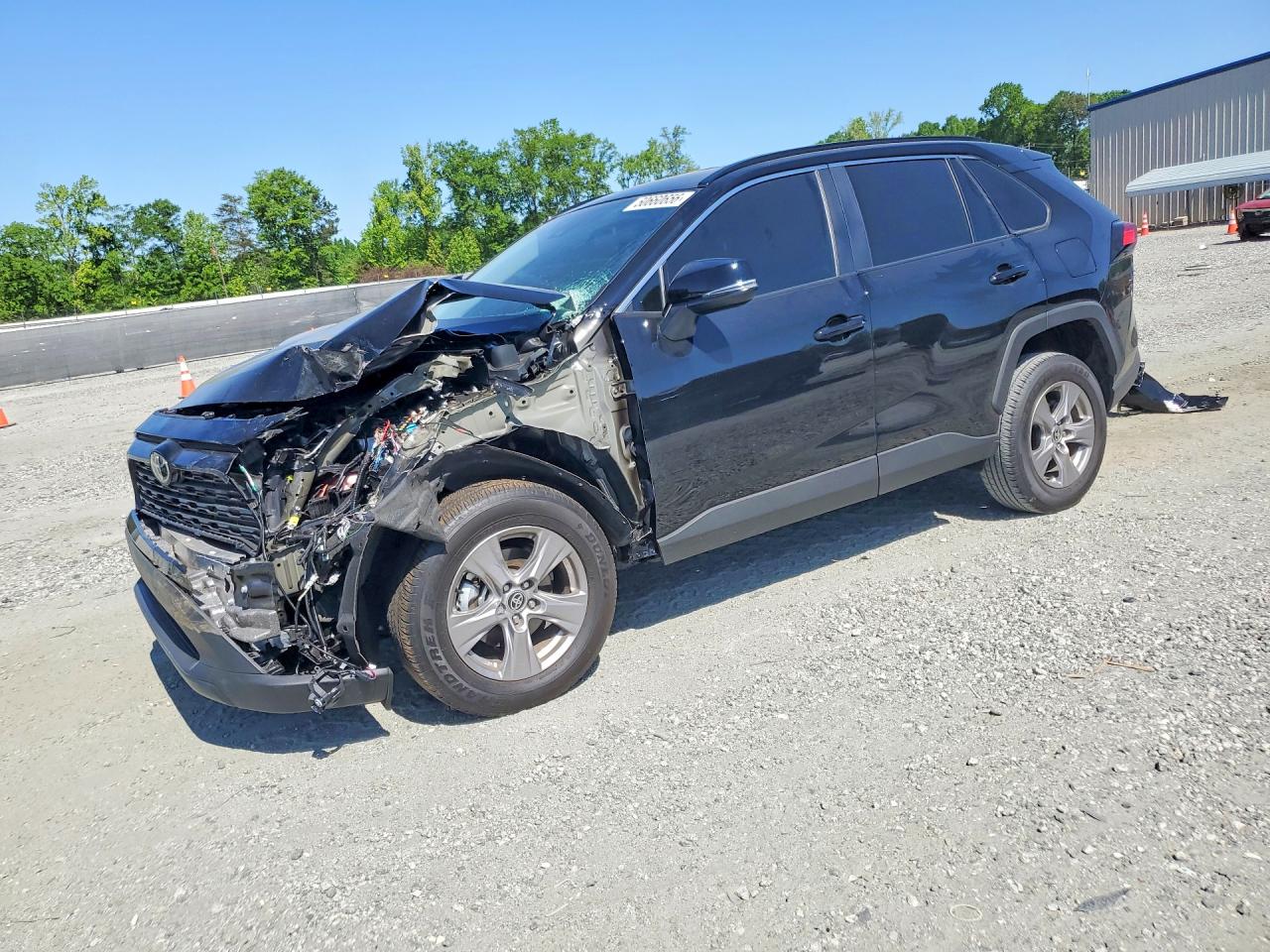 Salvage Toyota RAV4 Image