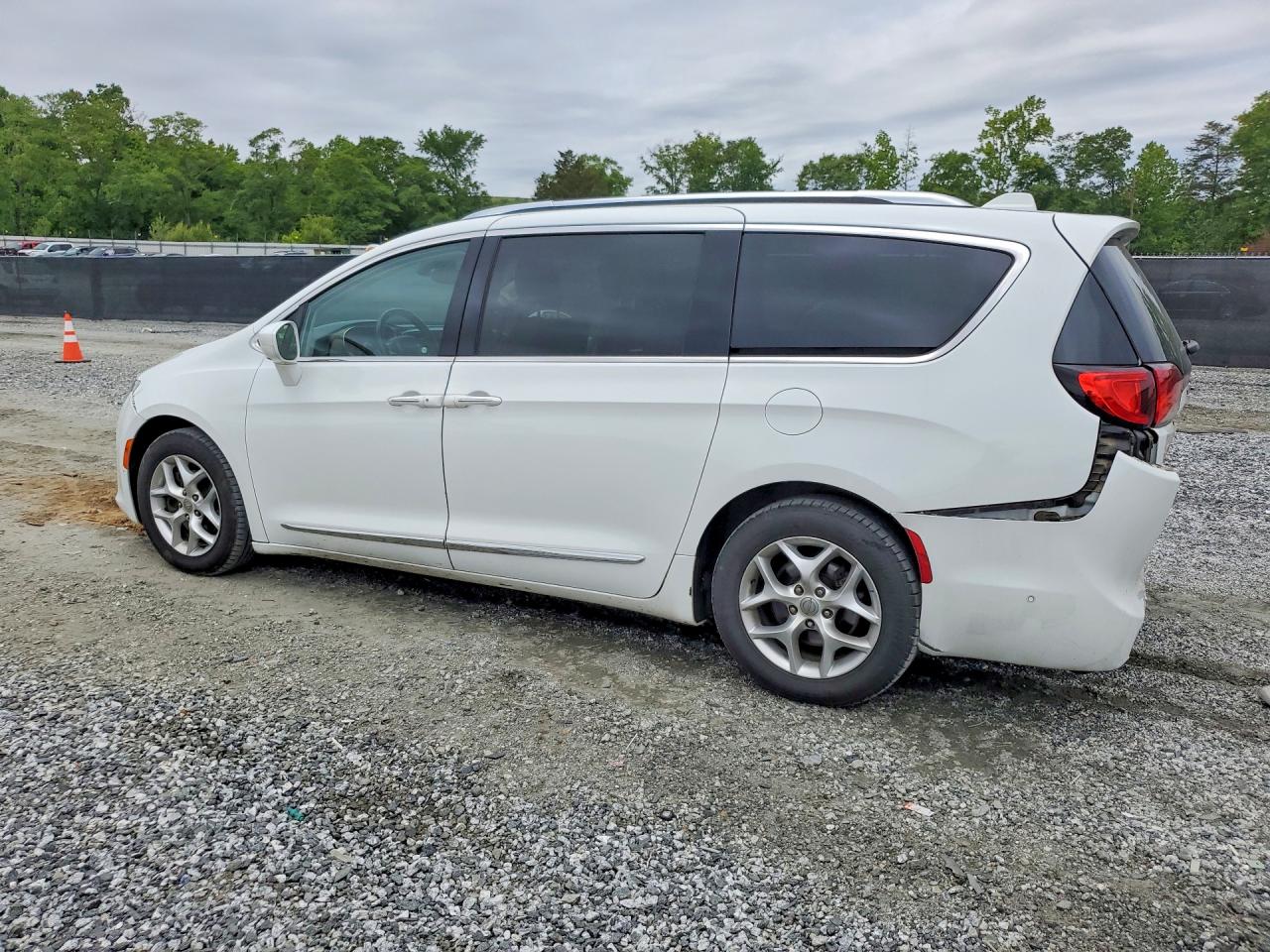 Chrysler Pacifica