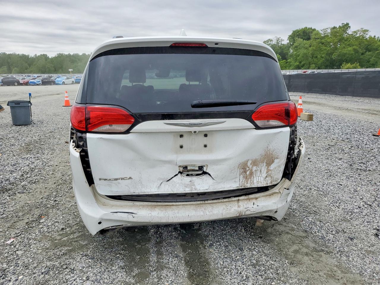 Chrysler Pacifica