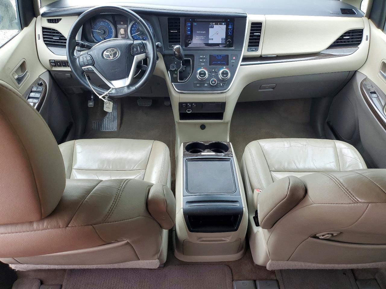 Toyota Sienna Xle 8-passenger