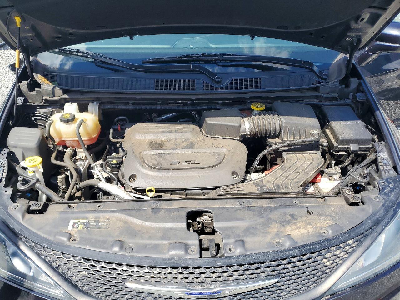 Chrysler Pacifica Touring L