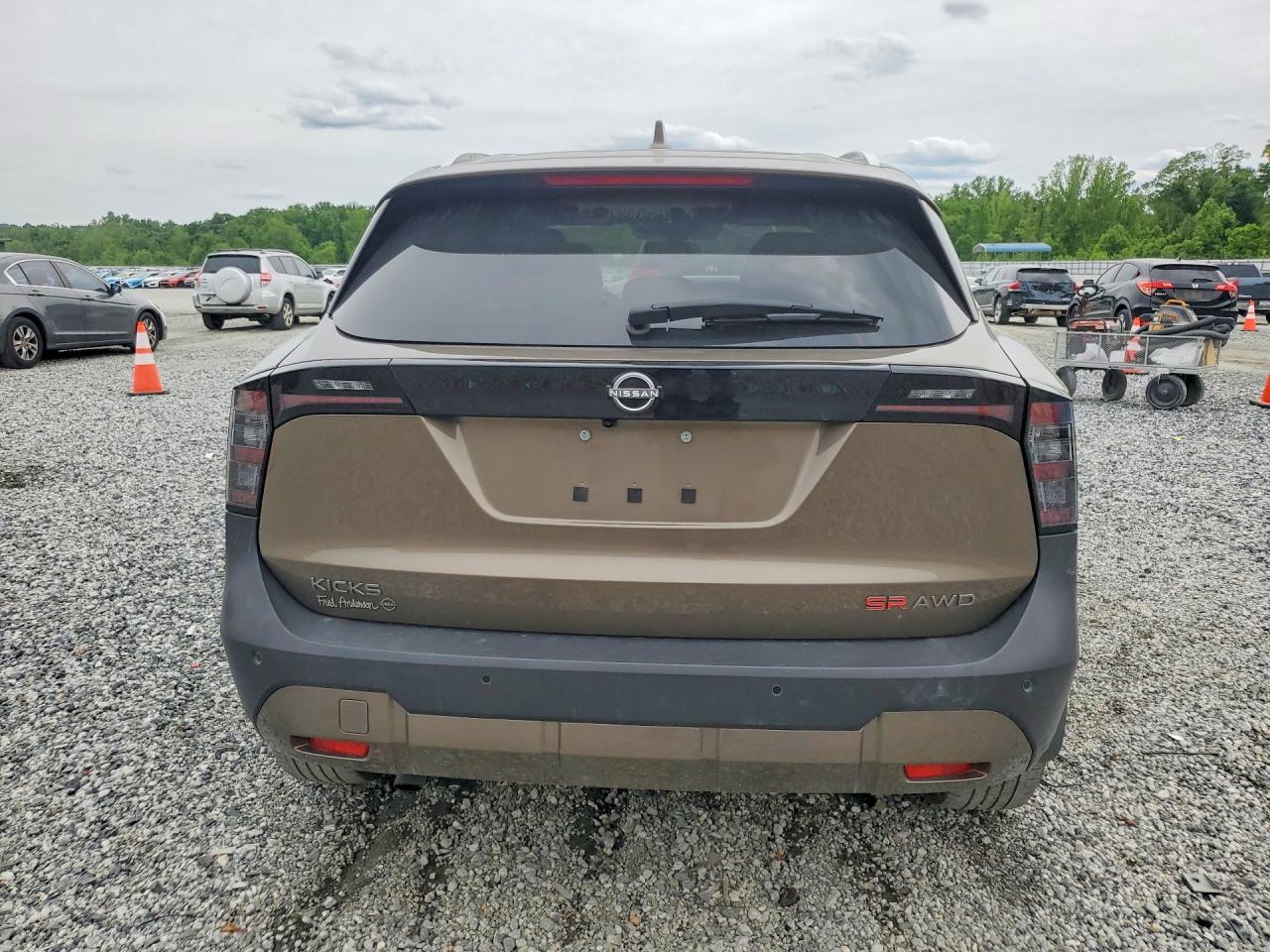 Nissan Kicks Sr