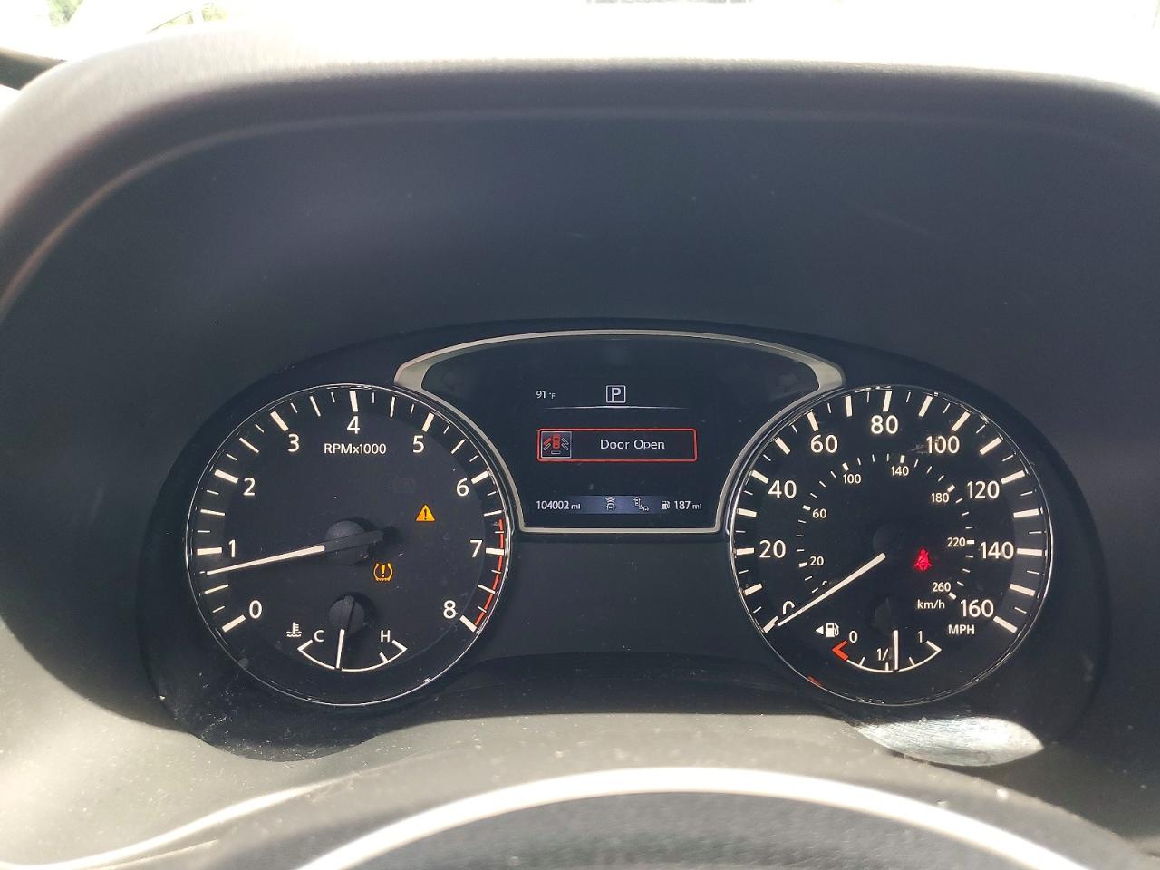 Nissan Pathfinder Sv