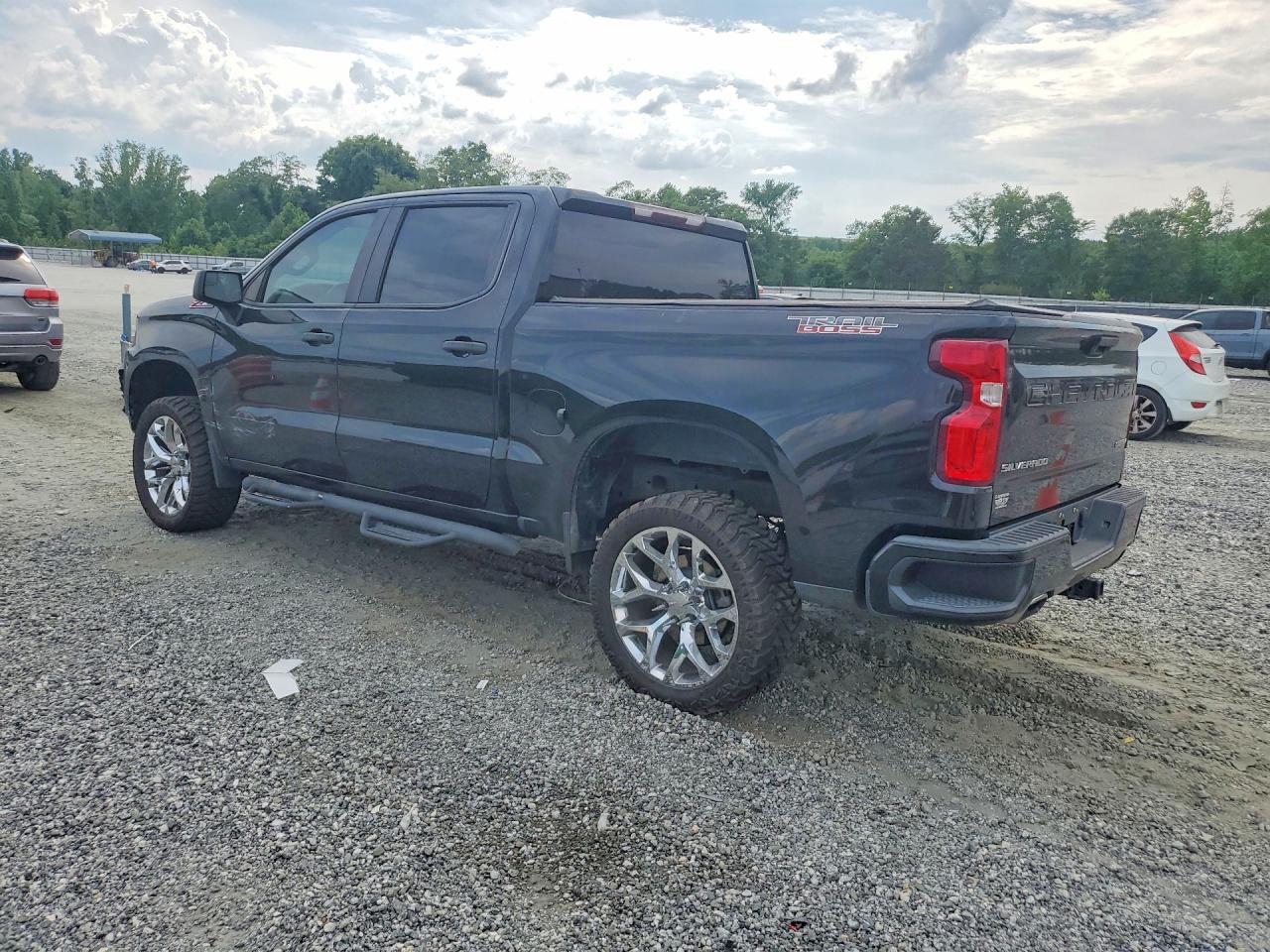 Chevrolet Silverado K1500 Trail Boss Custom