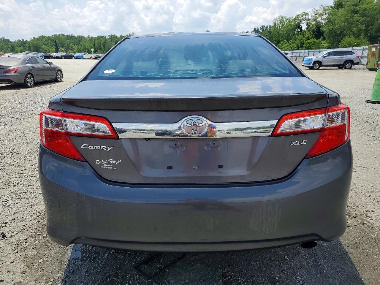 Toyota Camry Xle