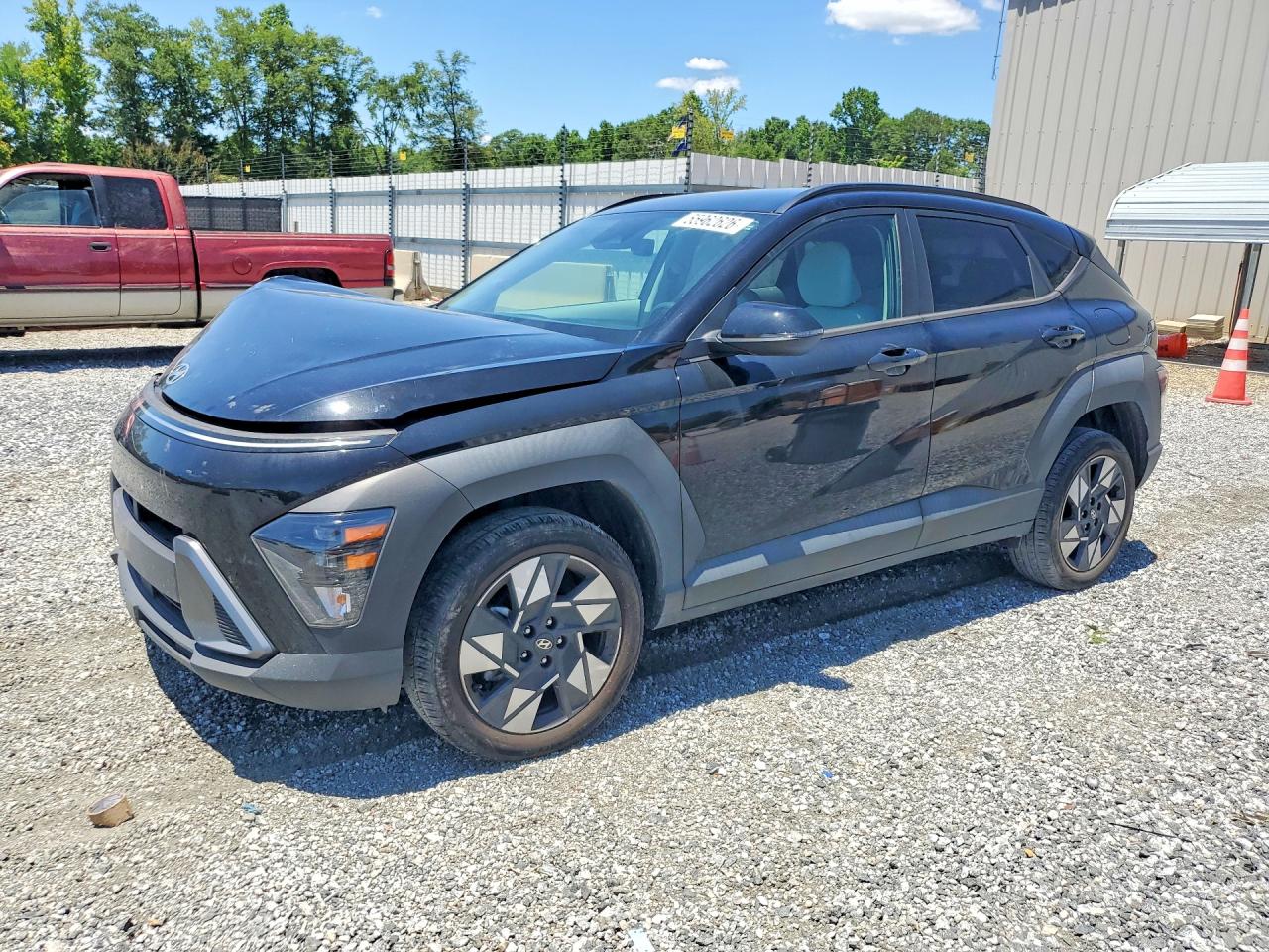 Salvage Hyundai KONA Image
