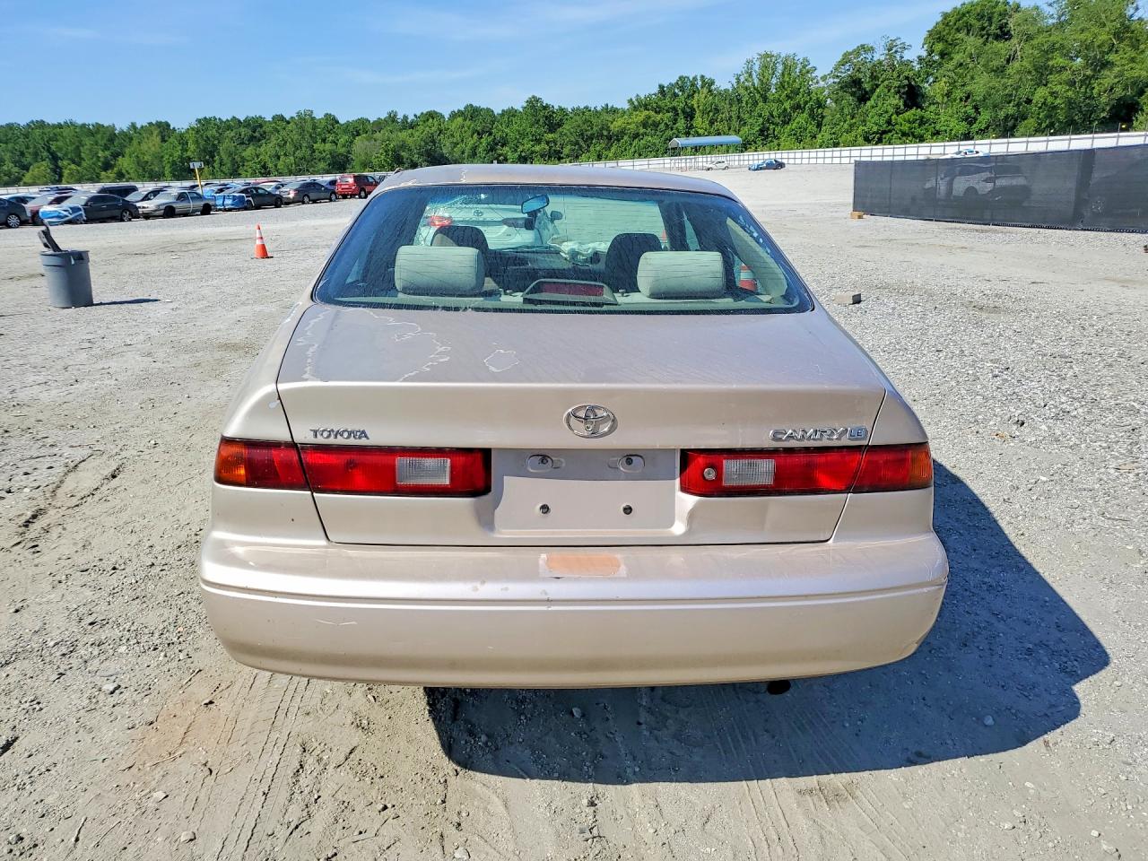 Toyota Camry Le