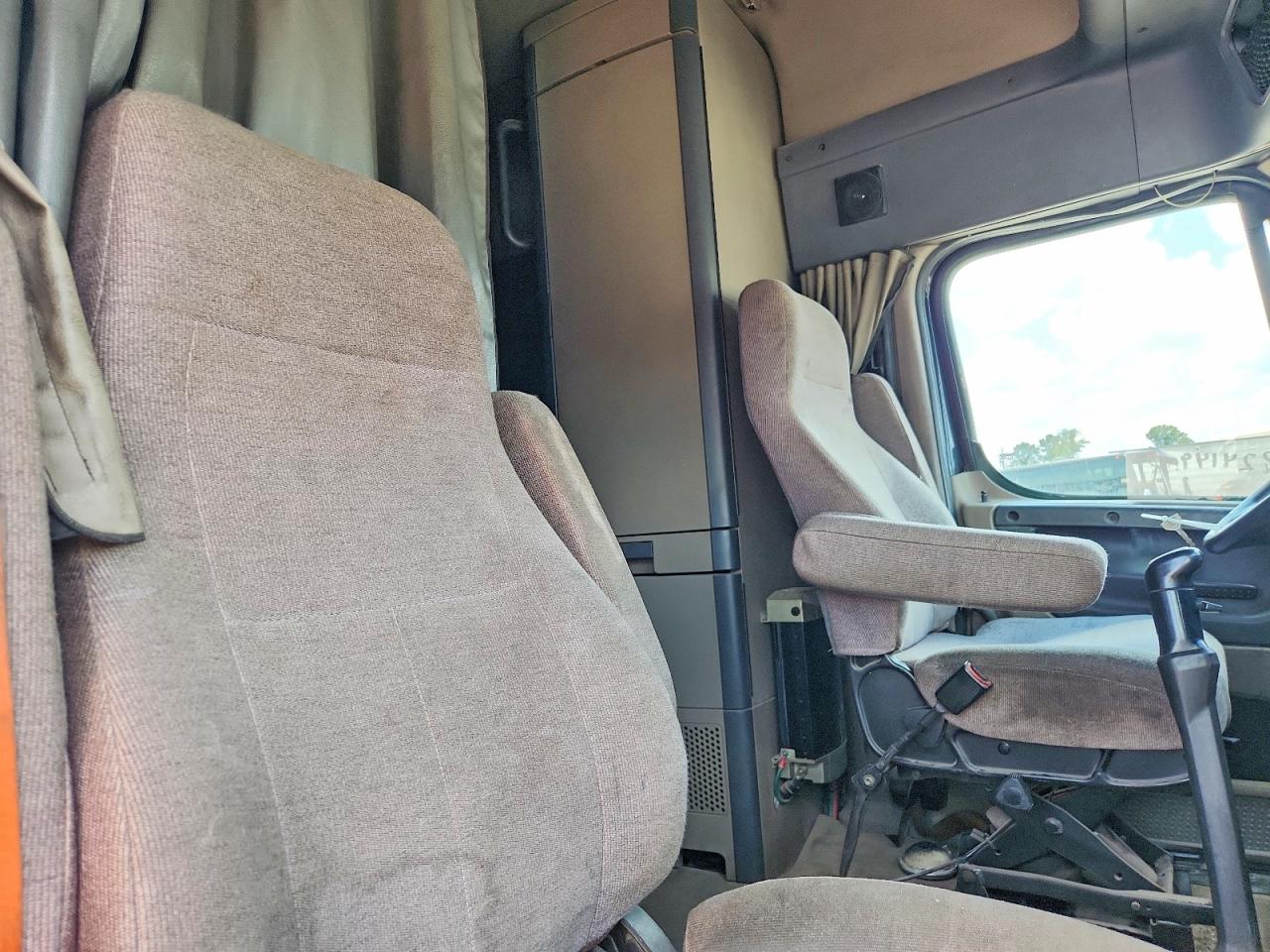 Freightliner Cascadia 125