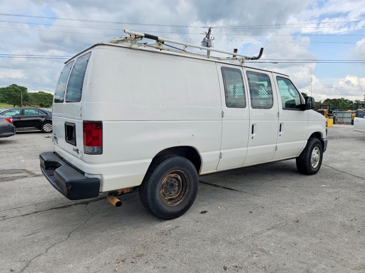 Ford Econoline E250 Van