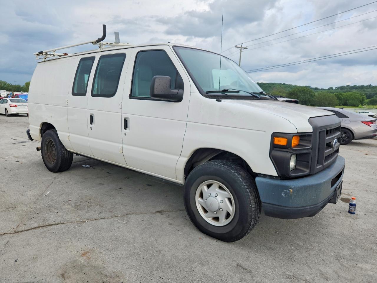 Ford Econoline E250 Van