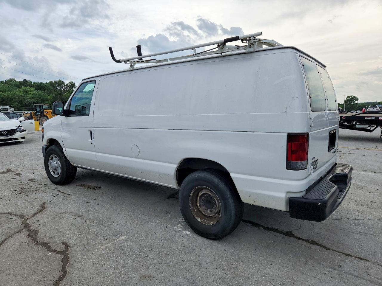 Ford Econoline E250 Van