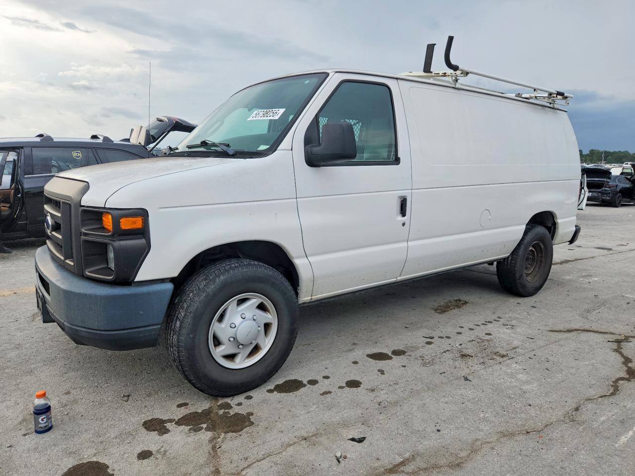 Salvage Ford Econoline Image
