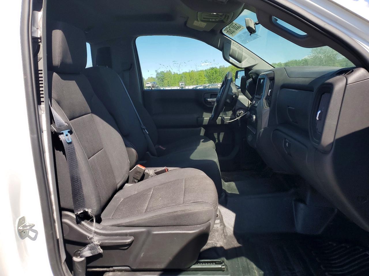 Chevrolet Silverado C1500