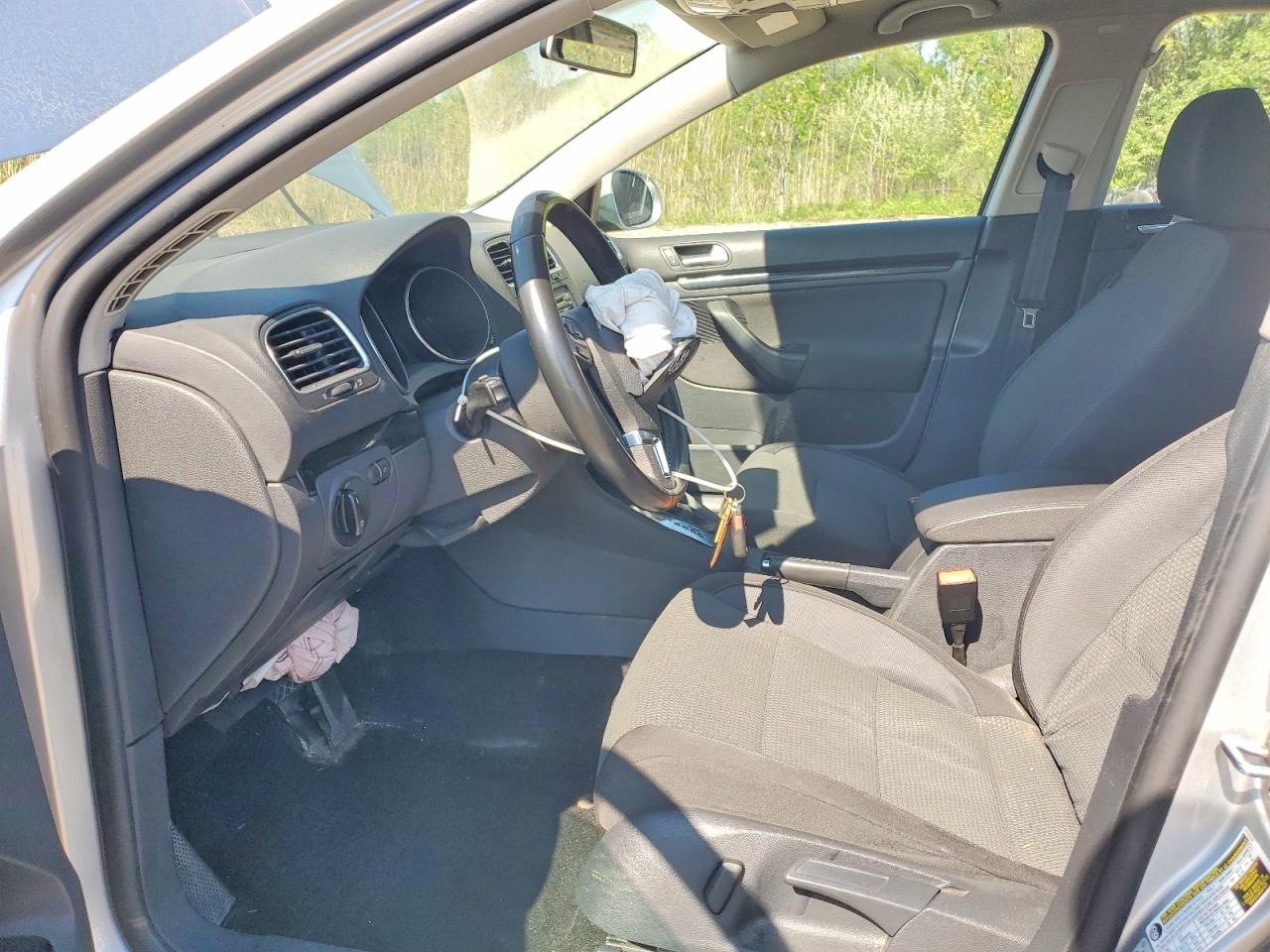 Volkswagen Jetta S
