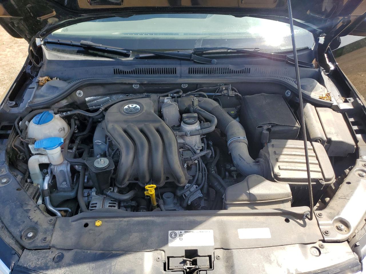 Volkswagen Jetta Base