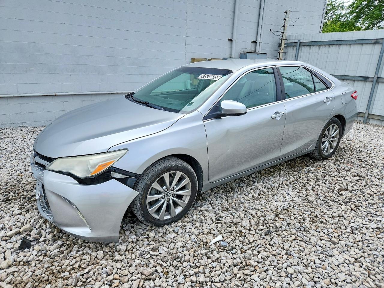 Salvage Toyota Camry Image