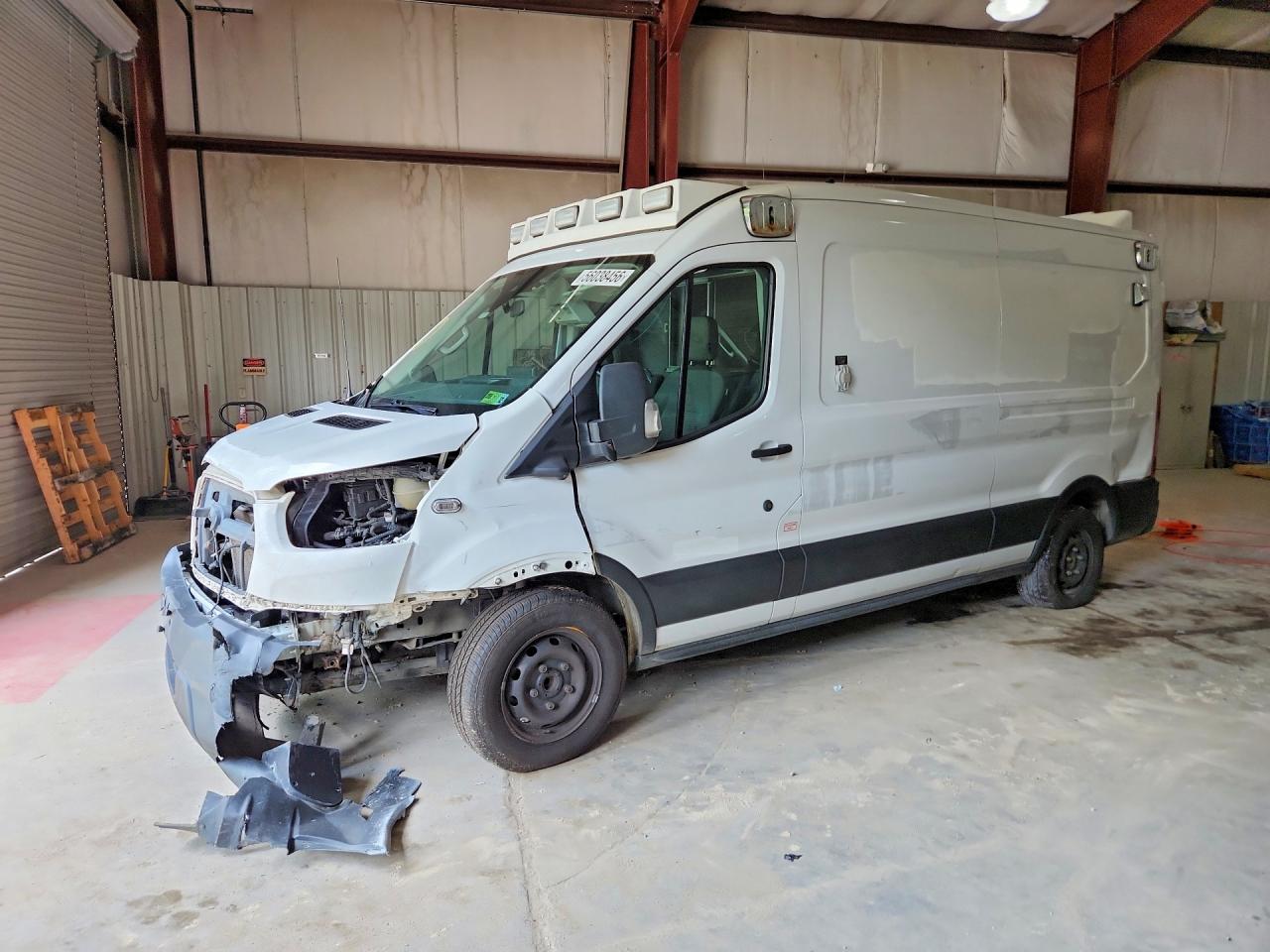 Salvage Ford F-350 Image