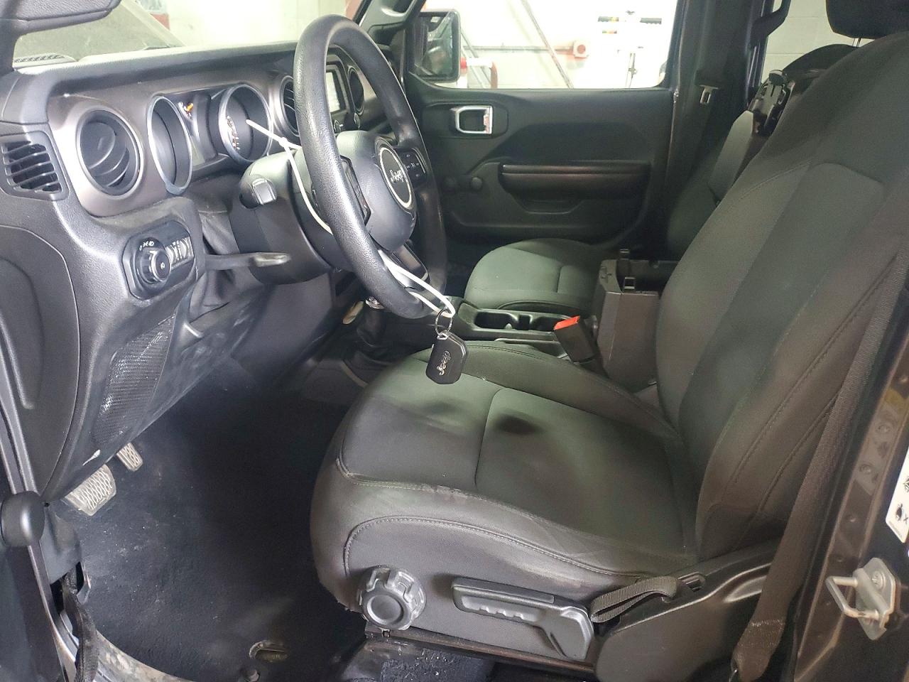 Jeep Wrangler Sport