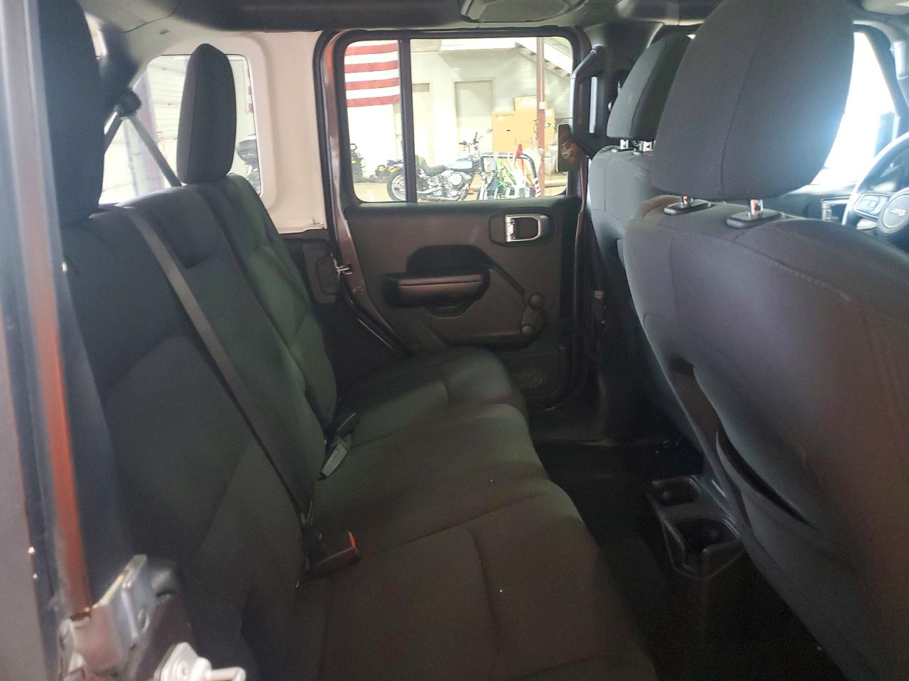 Jeep Wrangler Sport