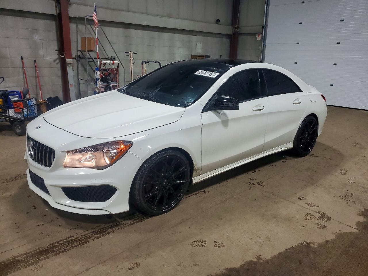 Salvage Mercedes-Benz Cla-class Image