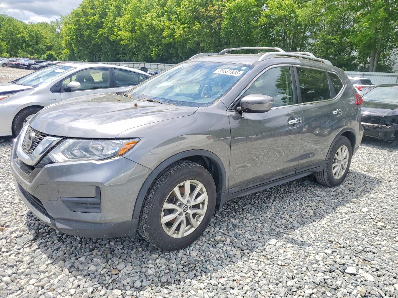 Salvage Nissan Rogue Image