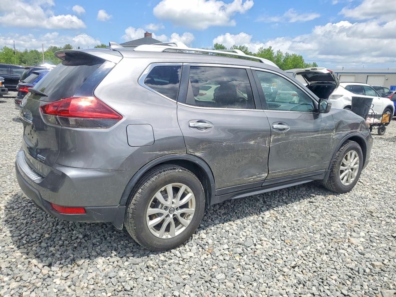 Nissan Rogue S