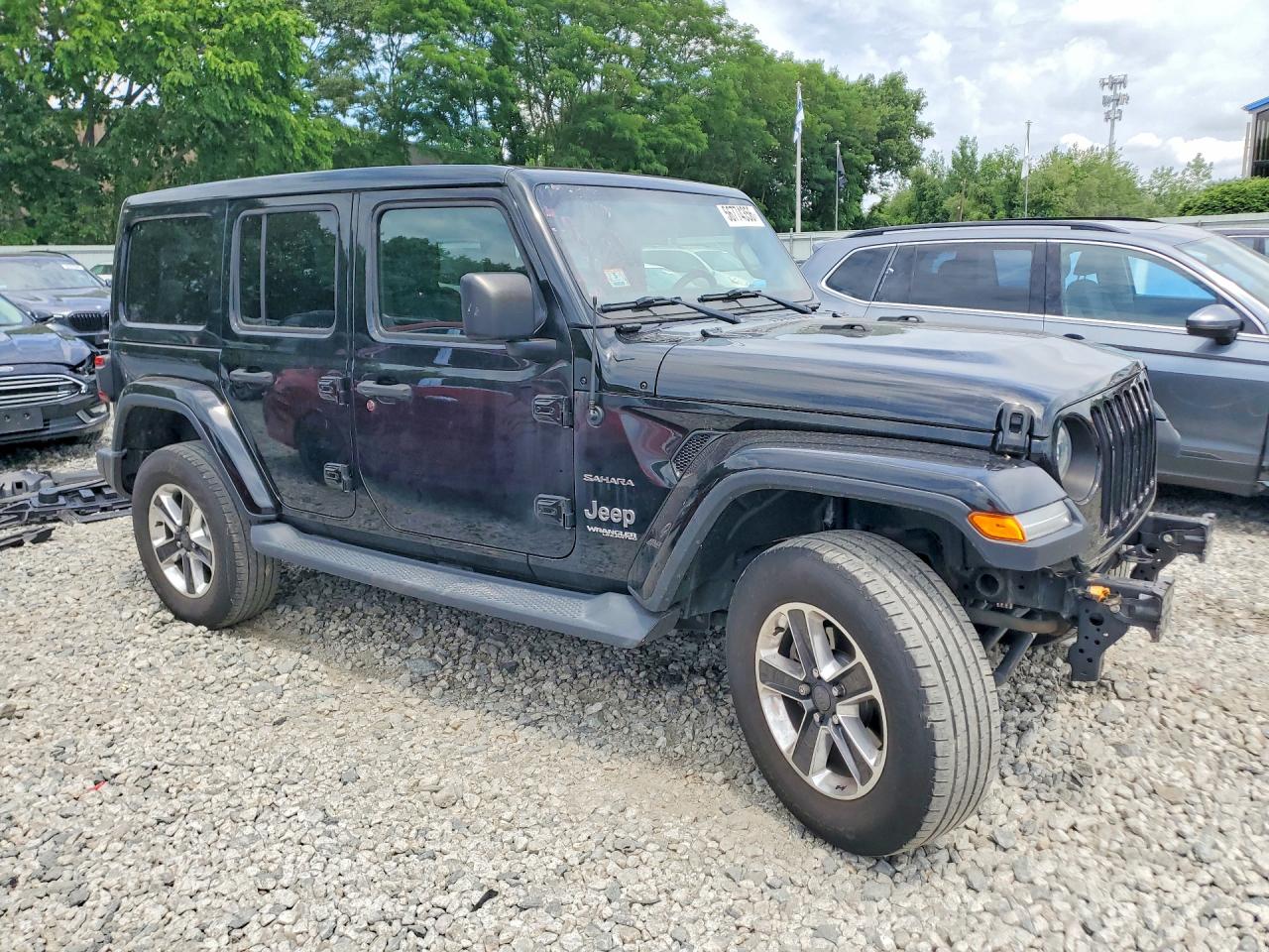 Jeep Wrangler Sahara