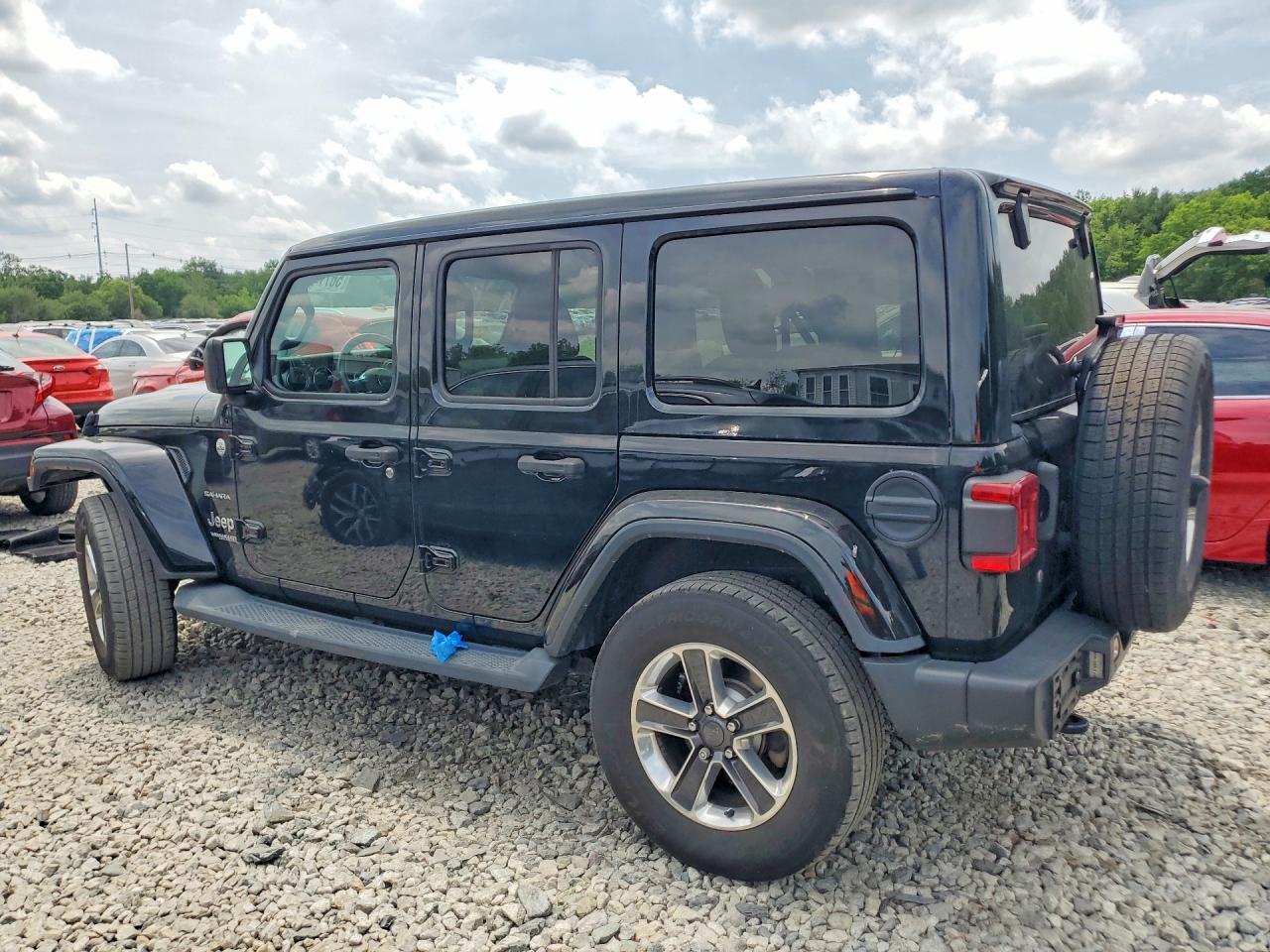 Jeep Wrangler Sahara