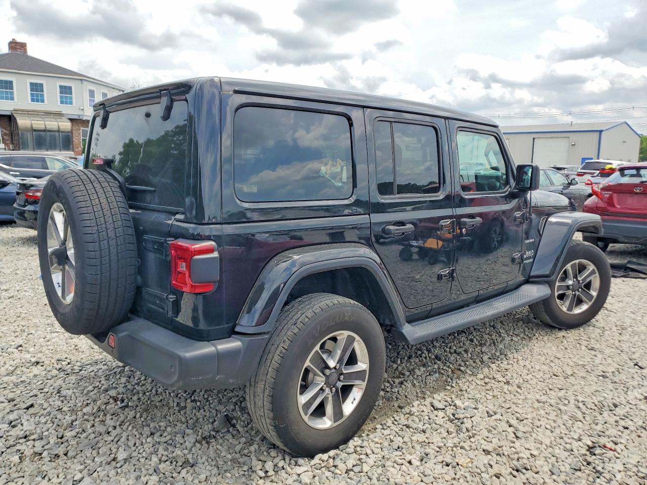 Jeep Wrangler Sahara