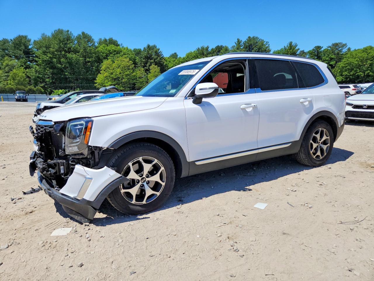 Salvage Kia Telluride Image