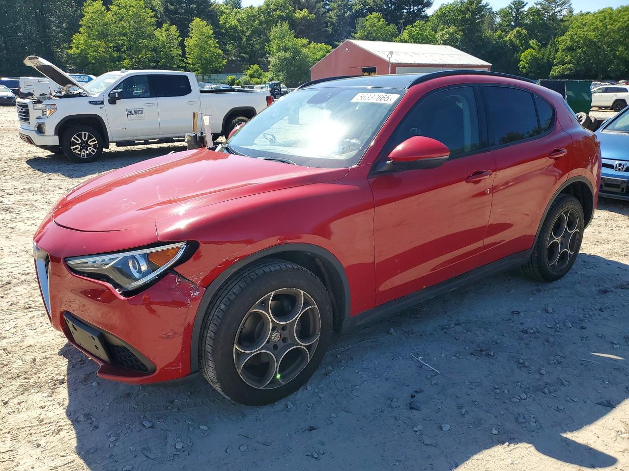 Salvage Alfa Romeo Stelvio Image