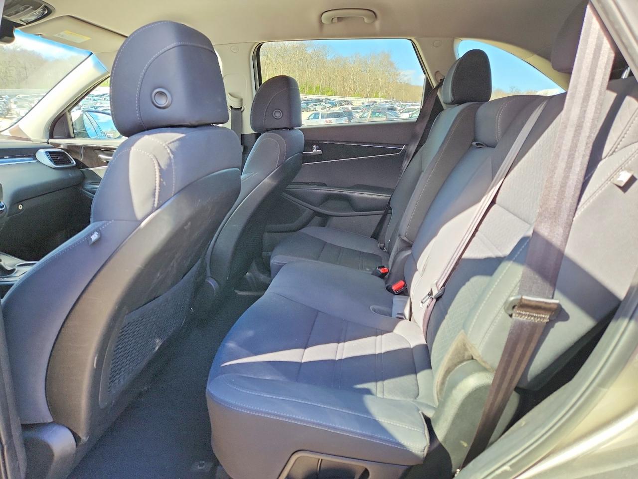 Kia Sorento Lx V6