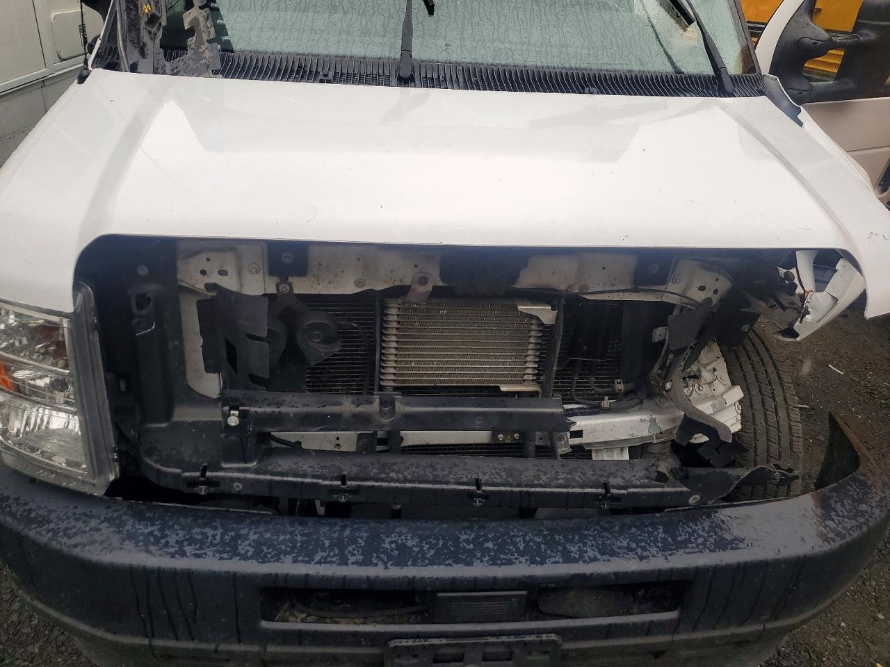 Ford Econoline E350 Super Duty Van