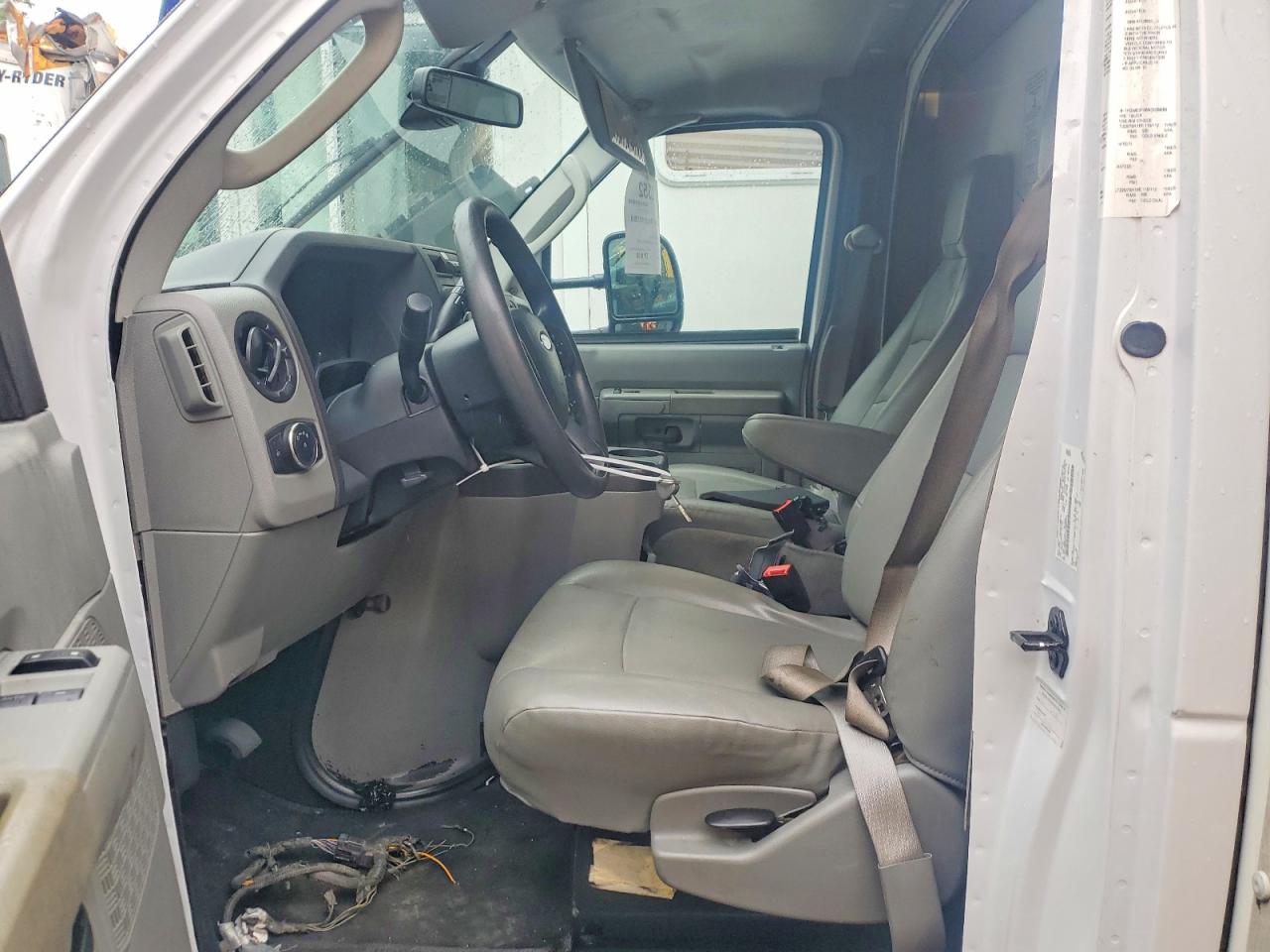 Ford Econoline E350 Super Duty Van