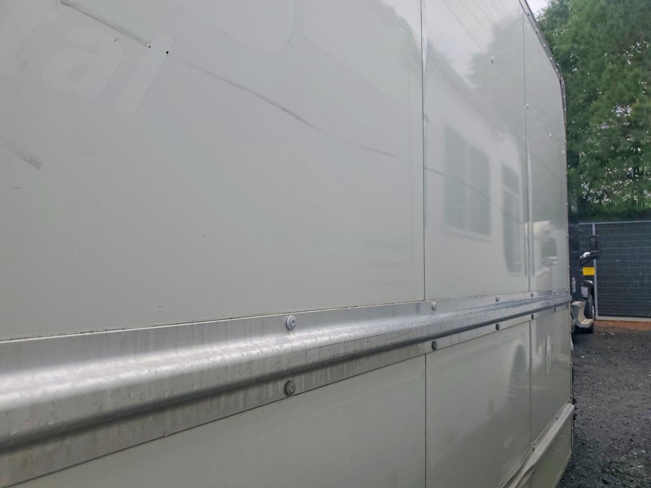 Ford Econoline E350 Super Duty Van