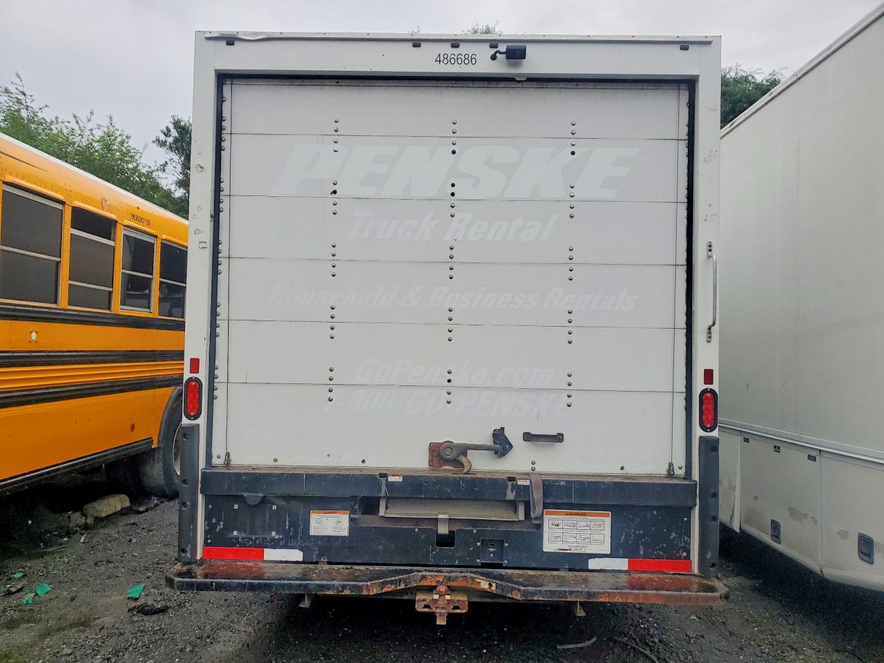 Ford Econoline E350 Super Duty Van