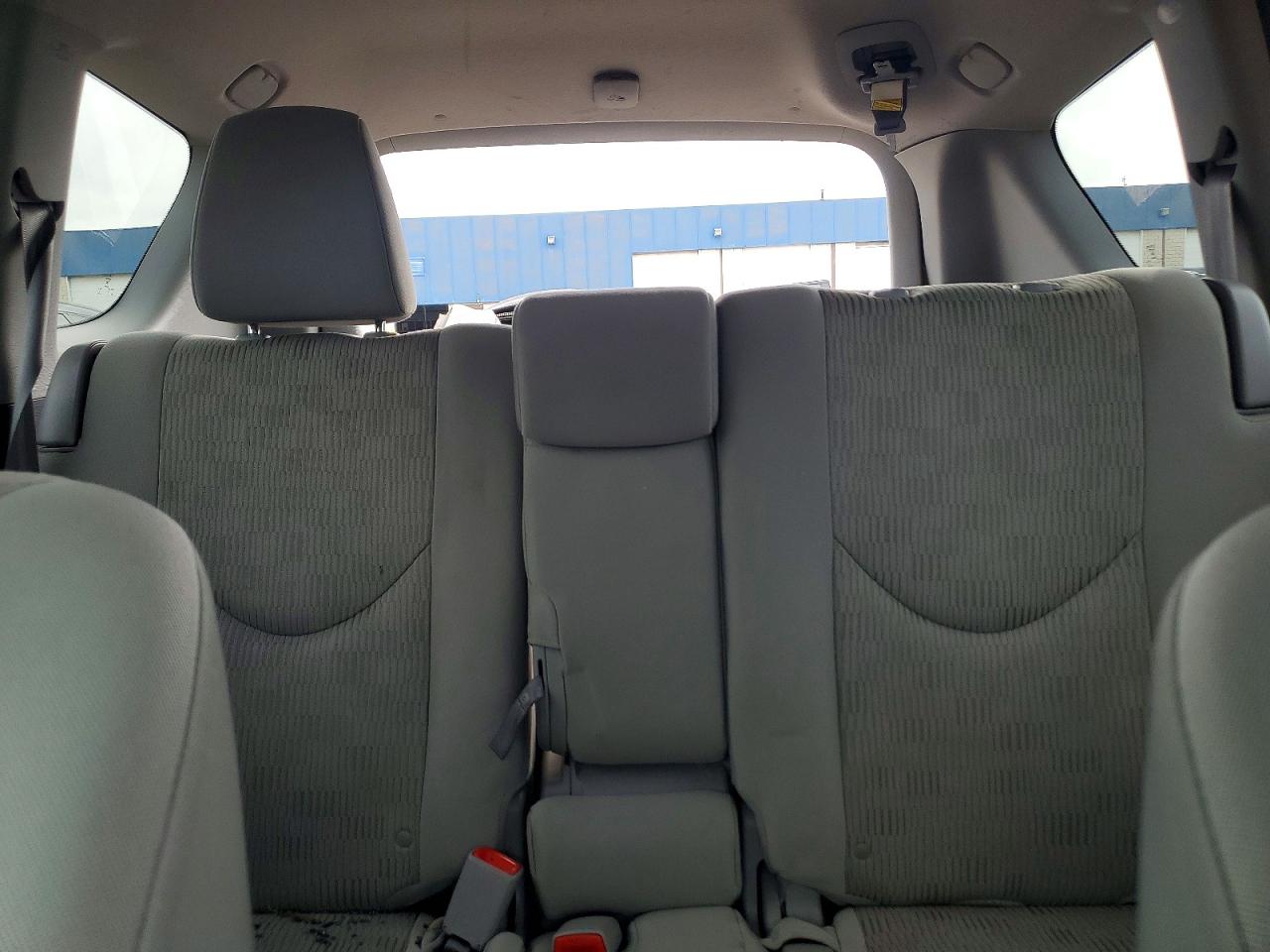 Toyota RAV4 Base