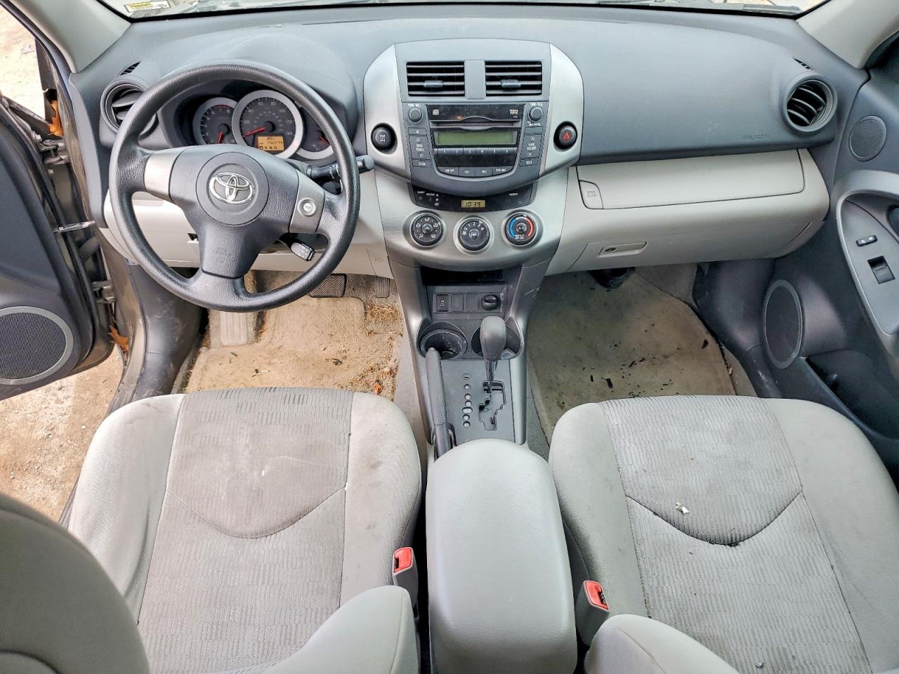 Toyota RAV4 Base