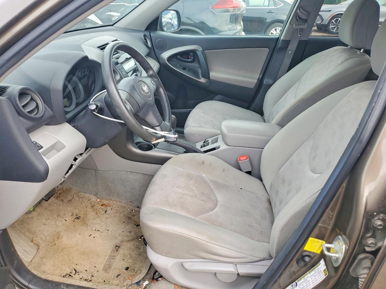 Toyota RAV4 Base
