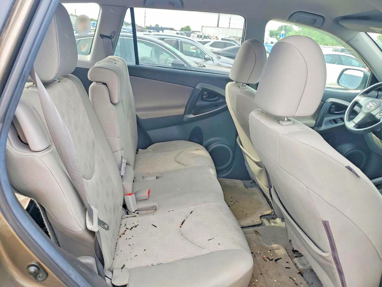 Toyota RAV4 Base