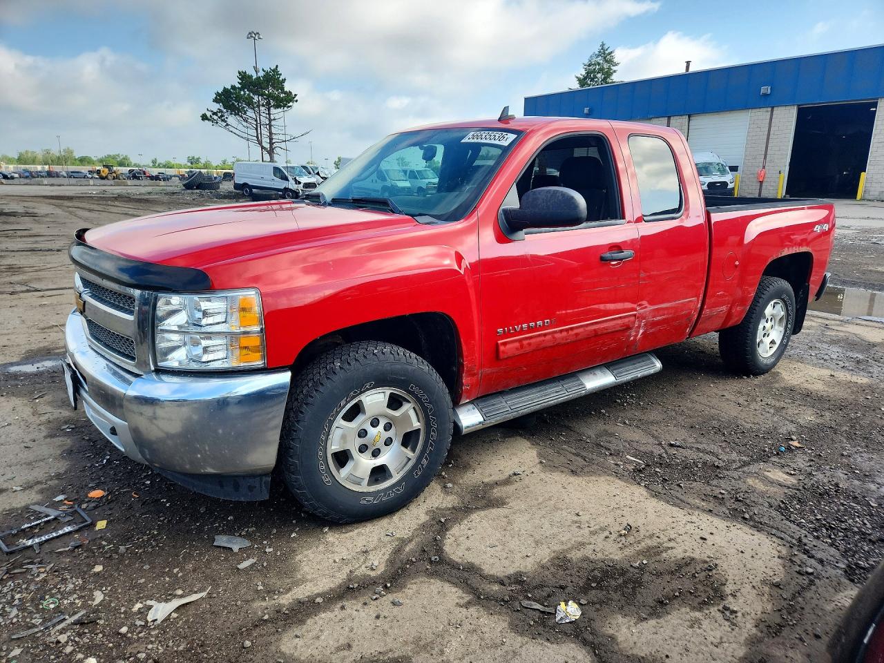 Salvage Chevrolet Silverado Image
