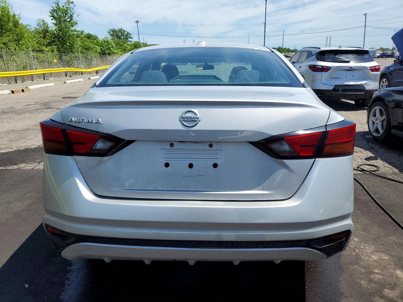Nissan Altima S