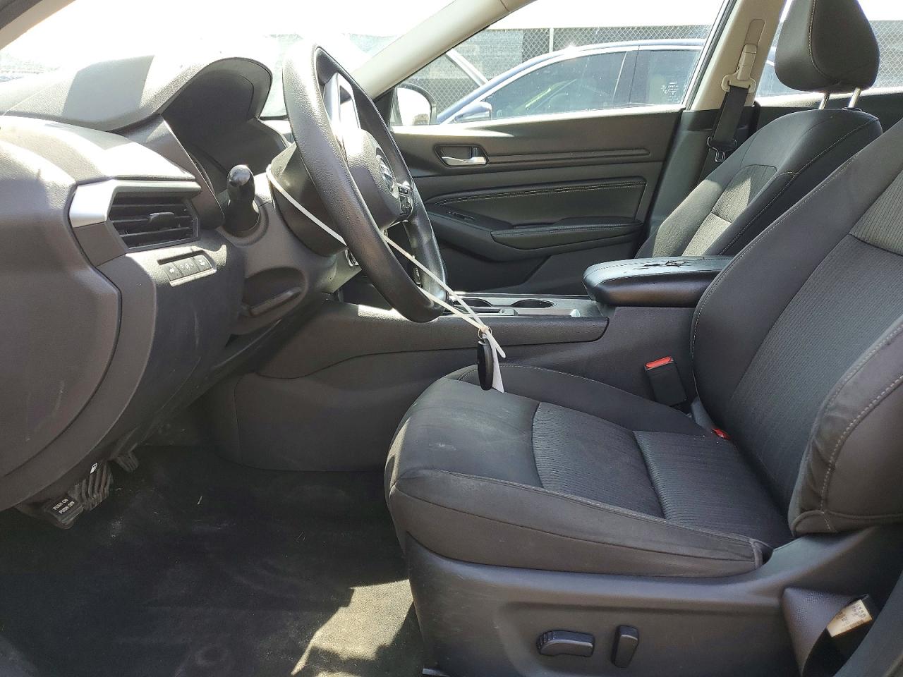 Nissan Altima S