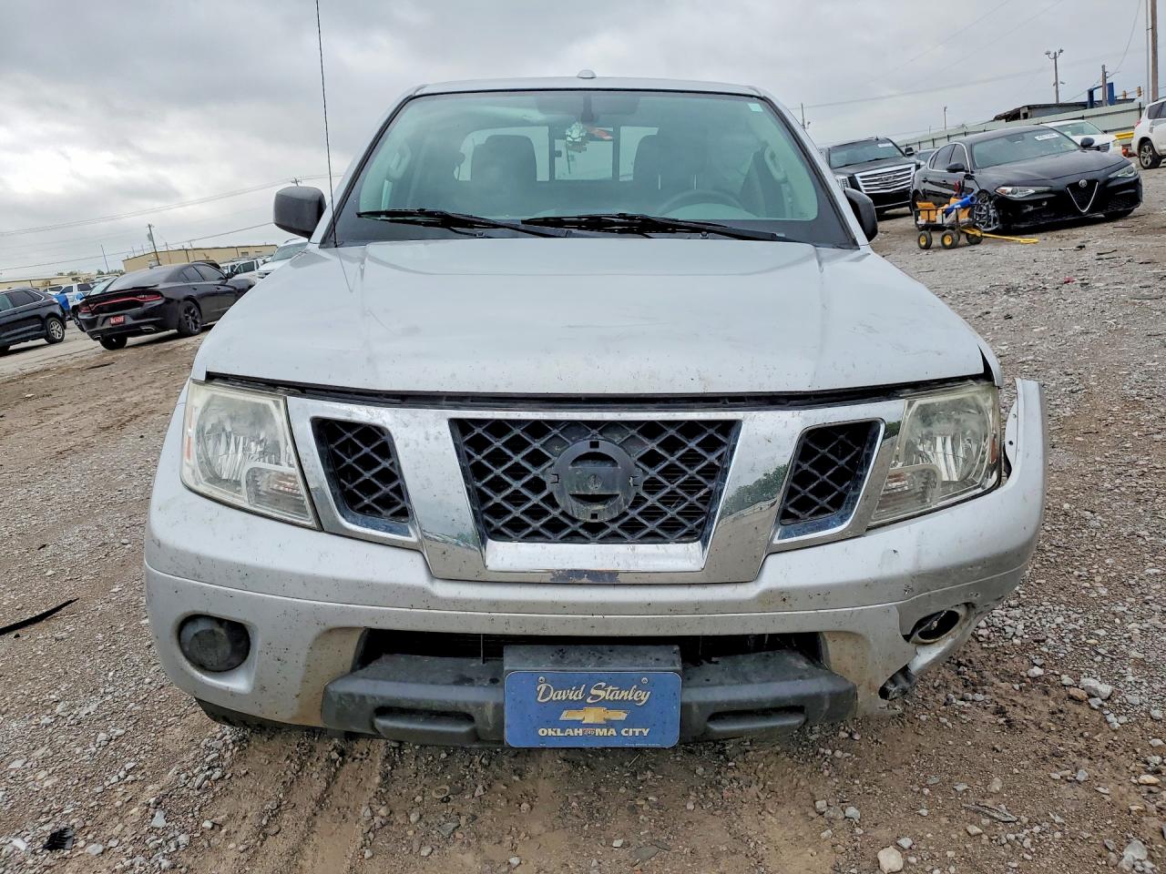 Nissan Frontier Sv